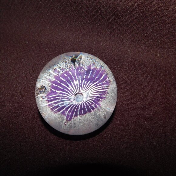 Caithness Scotland Petunias paperweight mint condition - Picture 3 of 11